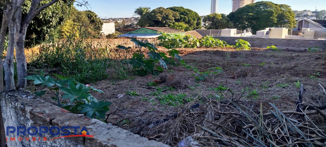 Terreno/Área à venda em Vila Emília, Maringá — Portal Chave Fácil