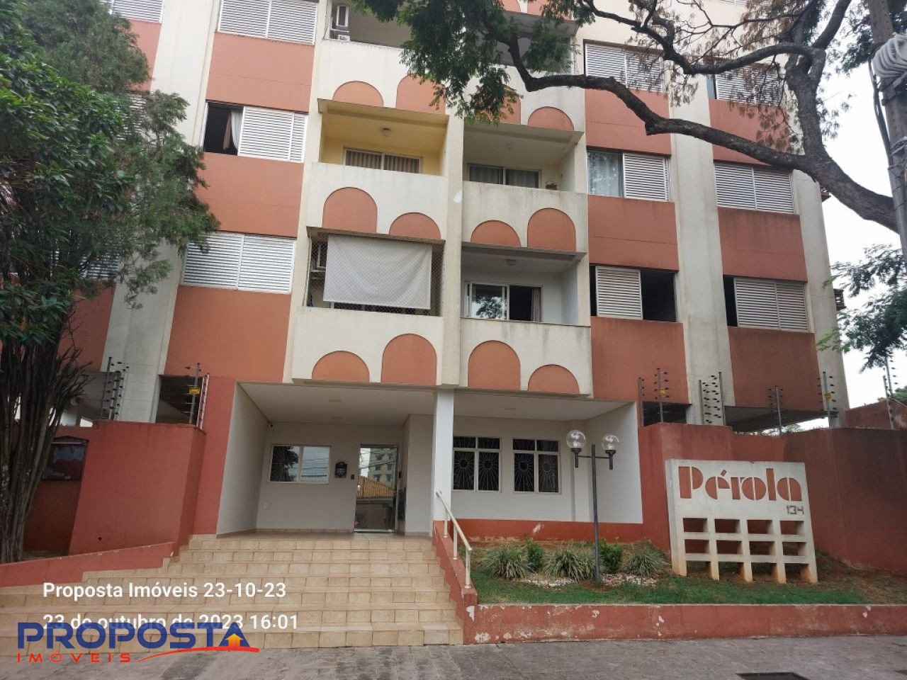 Apartamento à venda em Vila Santo Antonio, Maringá — Portal Chave Fácil