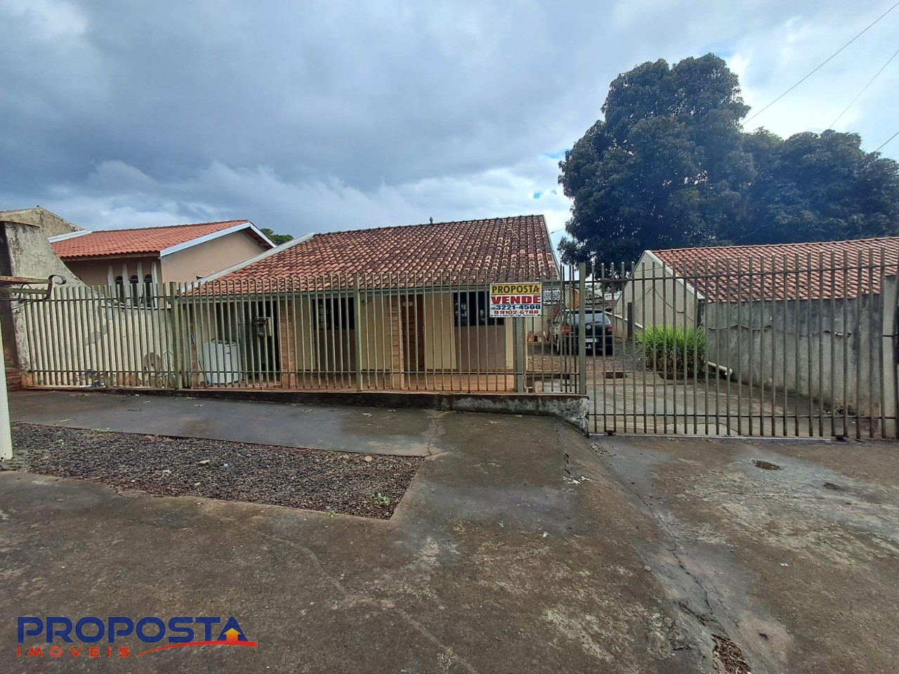 Casa à venda em Conjunto Habitacional Requião, Maringá — Portal Chave Fácil