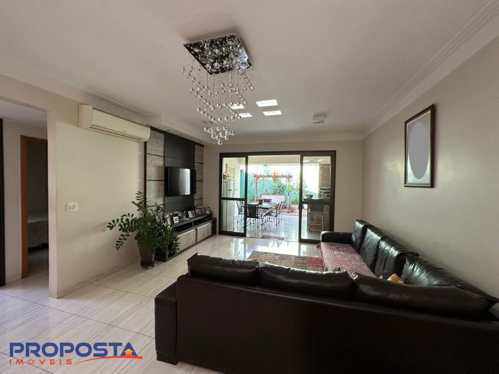Casa à venda em Parque Das Grevíleas, Maringá — Portal Chave Fácil