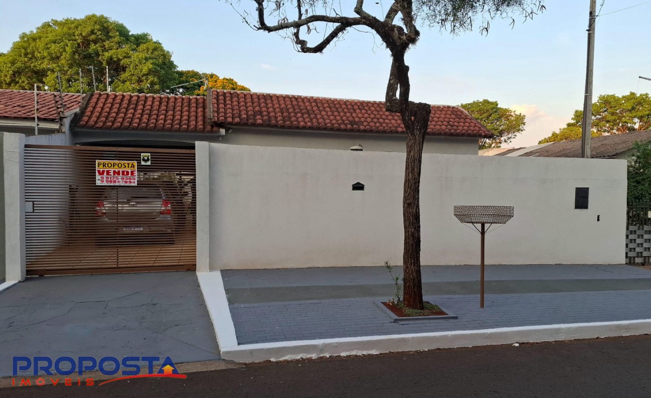 Casa à venda em Conjunto Habitacional Sanenge Iii, Maringá — Portal Chave Fácil