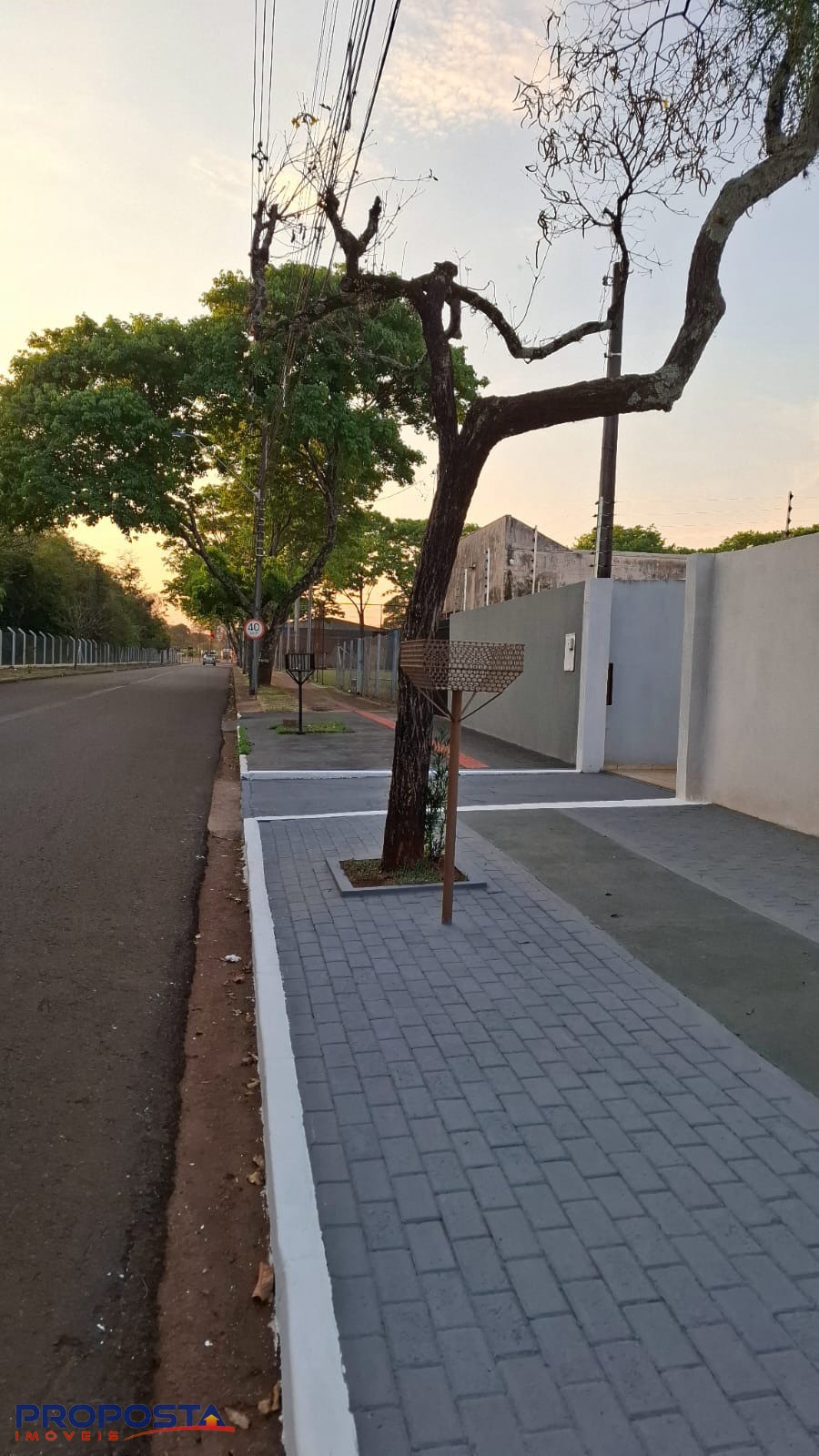 Casa à venda em Conjunto Habitacional Sanenge Iii, Maringá — Portal Chave Fácil