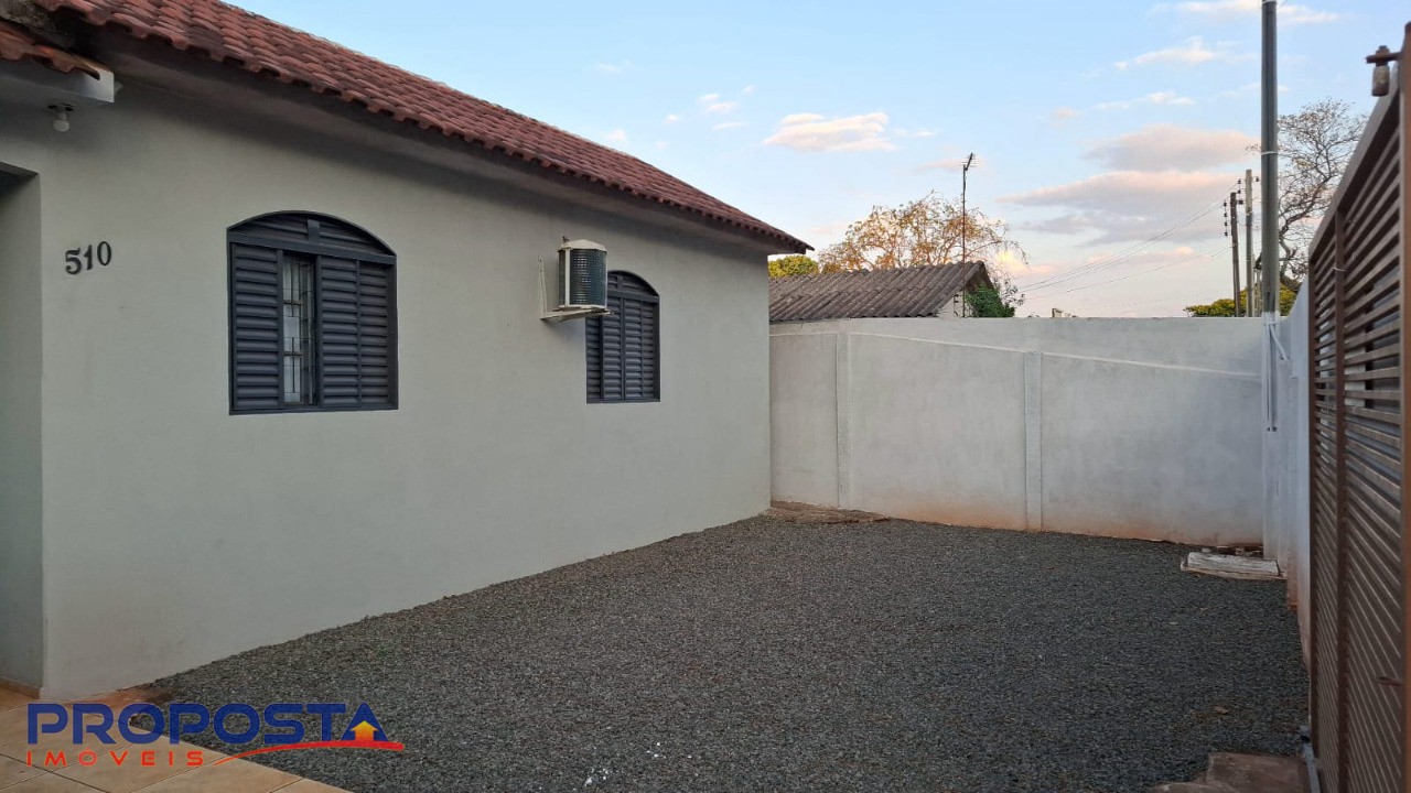 Casa à venda em Conjunto Habitacional Sanenge Iii, Maringá — Portal Chave Fácil