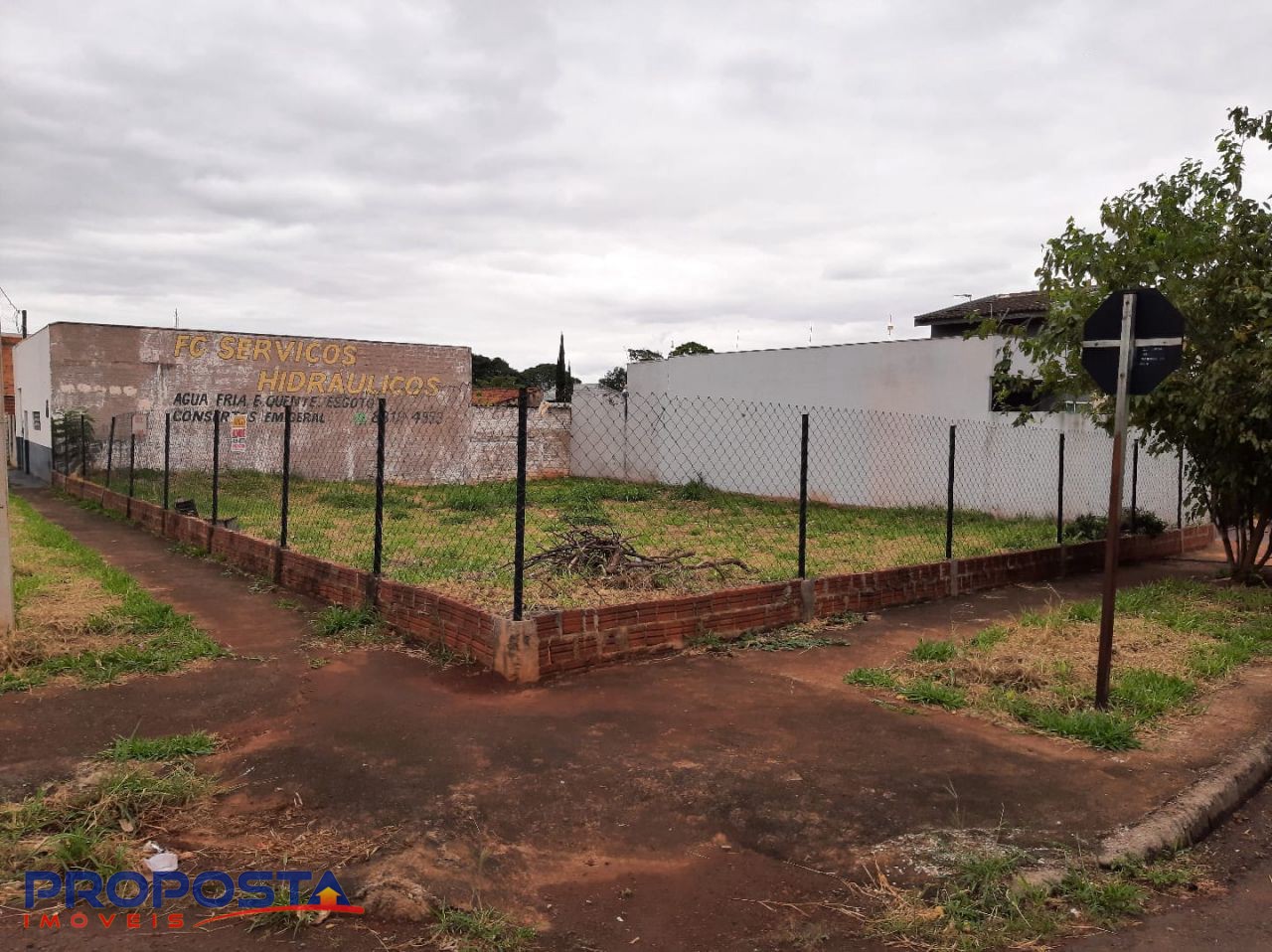 Terreno/Área à venda em Jardim Rebouças, Maringá — Portal Chave Fácil