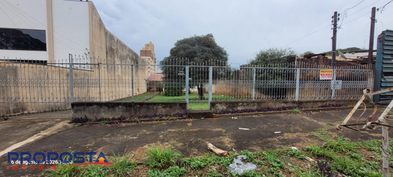 Terreno à venda em Zona 08, Maringá — Portal Chave Fácil