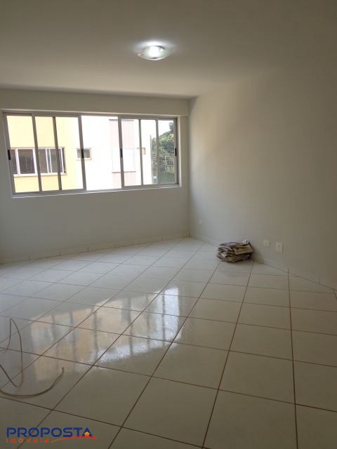 Apartamento à venda em Parque Residencial Aeroporto, Maringá — Portal Chave Fácil