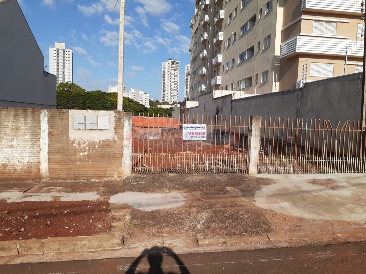 Terreno/Área à venda em Zona 08, Maringá — Portal Chave Fácil