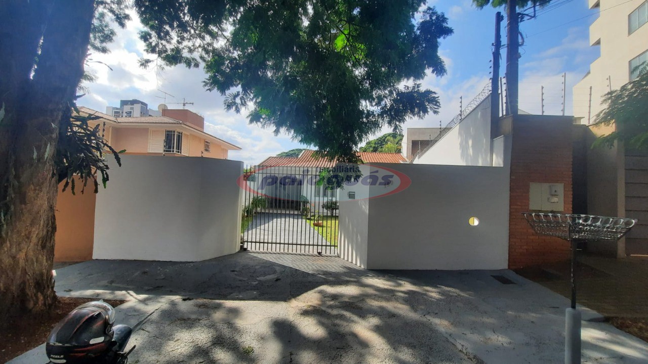 Casa à venda em Zona 08, Maringá — Portal Chave Fácil