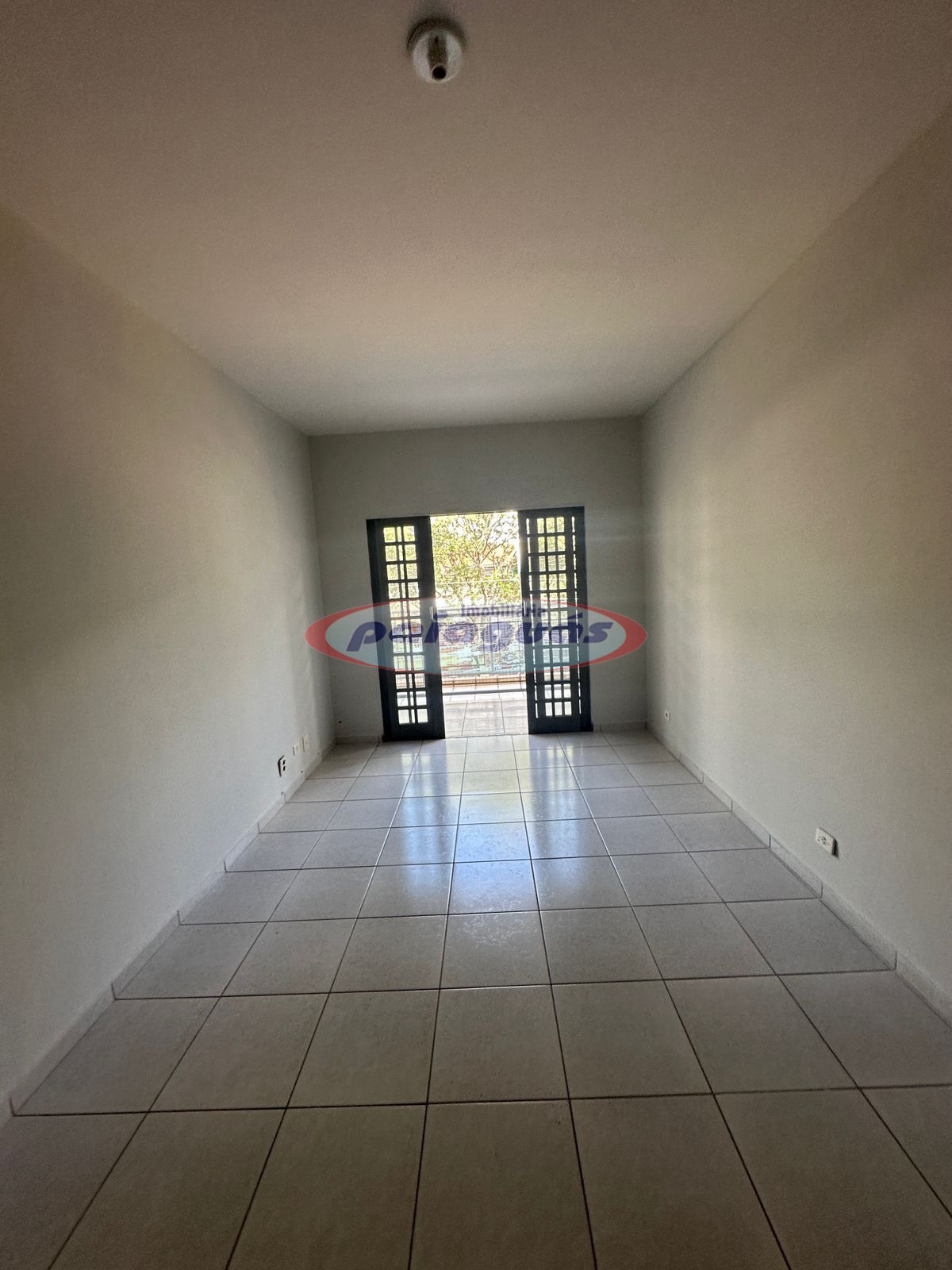Apartamento para alugar em Conjunto Residencial Branca Vieira, Maringá — Portal Chave Fácil
