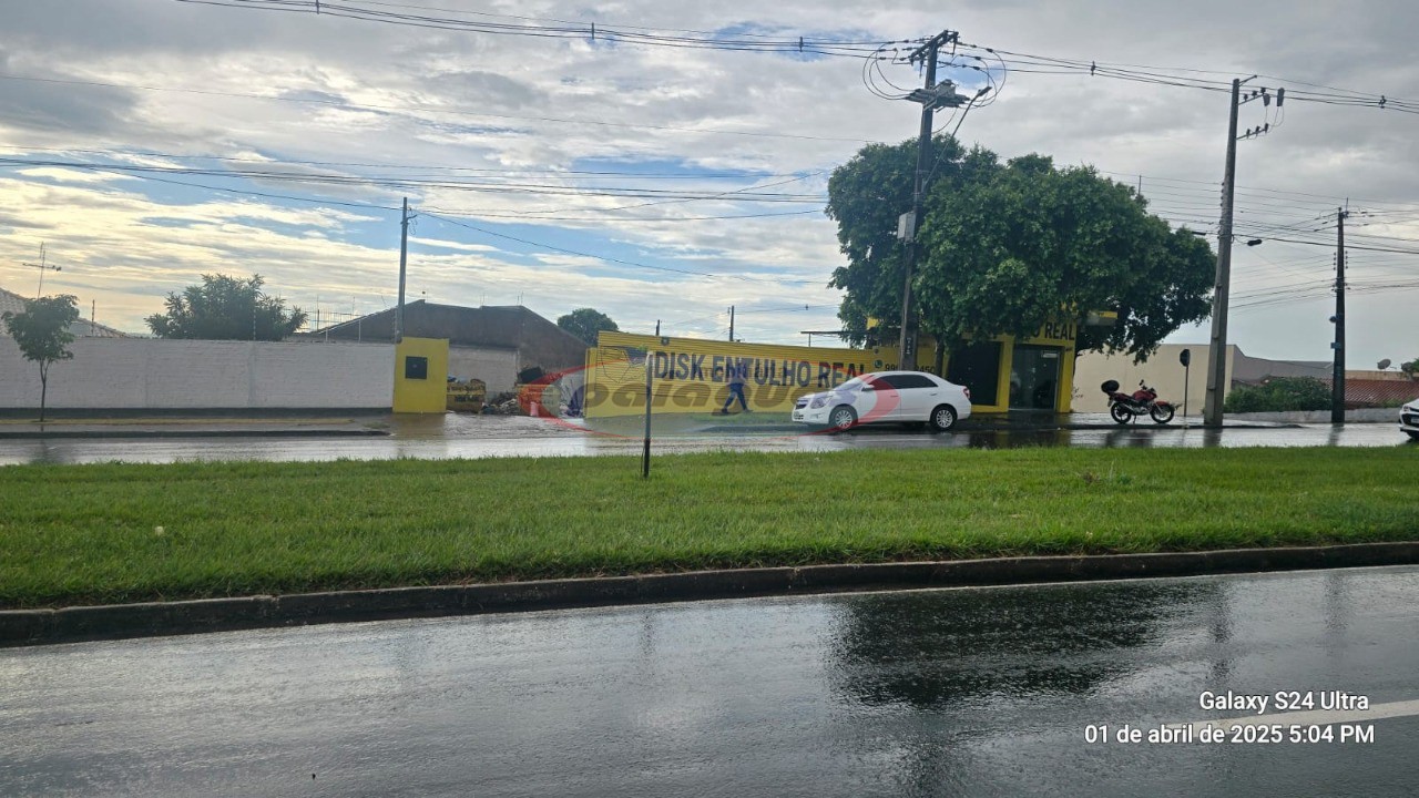 Terreno/Área à venda em Parque Residencial Tuiuti, Maringá — Portal Chave Fácil