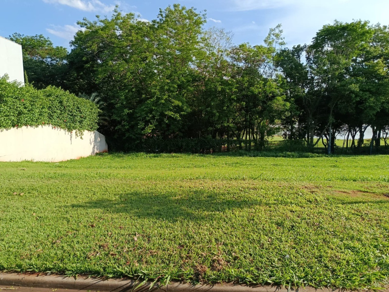 Terreno/Área à venda em Condomínio Alphaville Maringá, Iguaraçu — Portal Chave Fácil