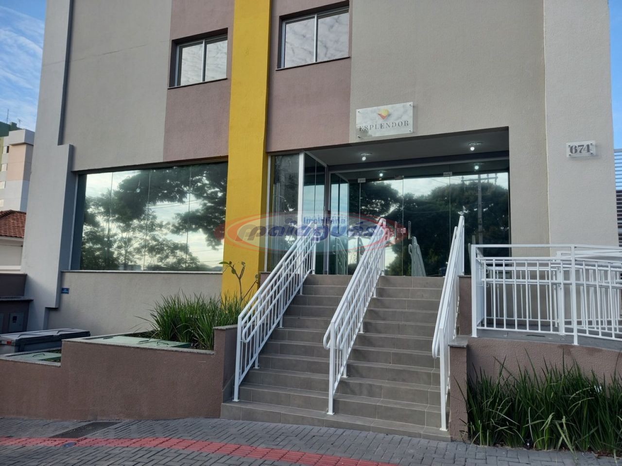 Apartamento para alugar em Zona 07, Maringá — Portal Chave Fácil