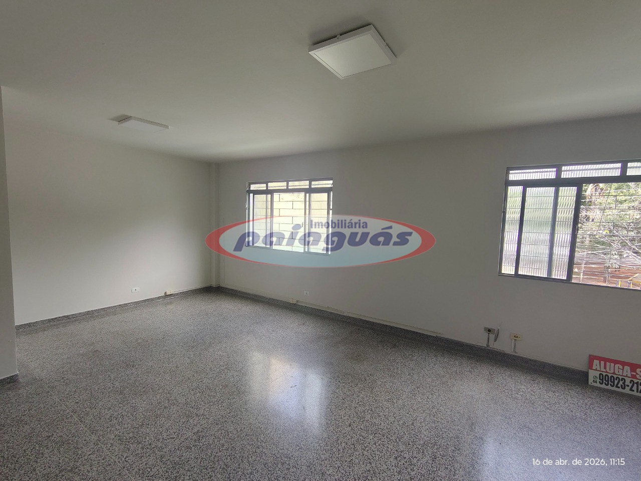 Sala/Conjunto Comercial para alugar em Zona 02, Maringá — Portal Chave Fácil