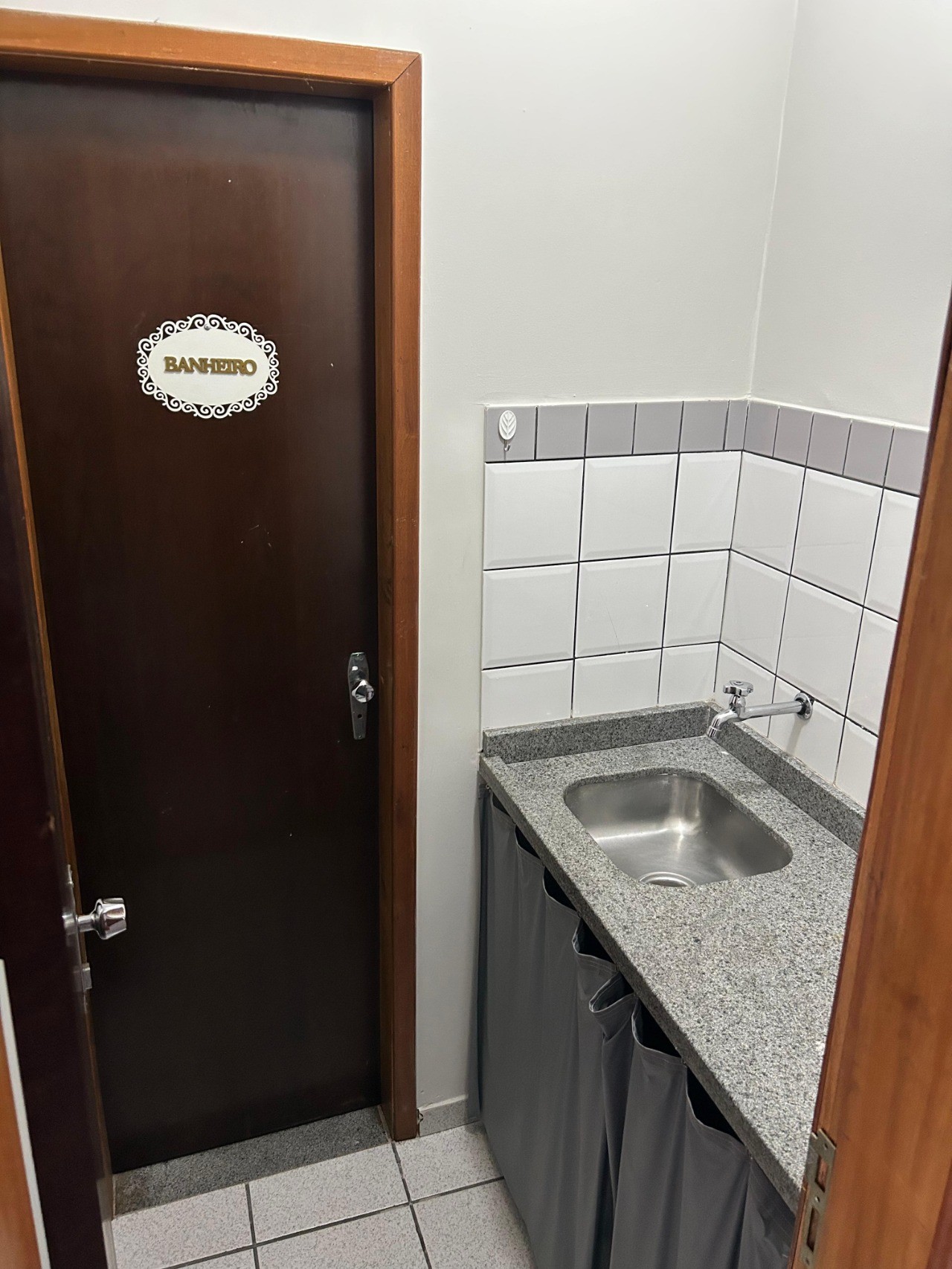 Edifício para alugar em Zona 02, Maringá — Portal Chave Fácil