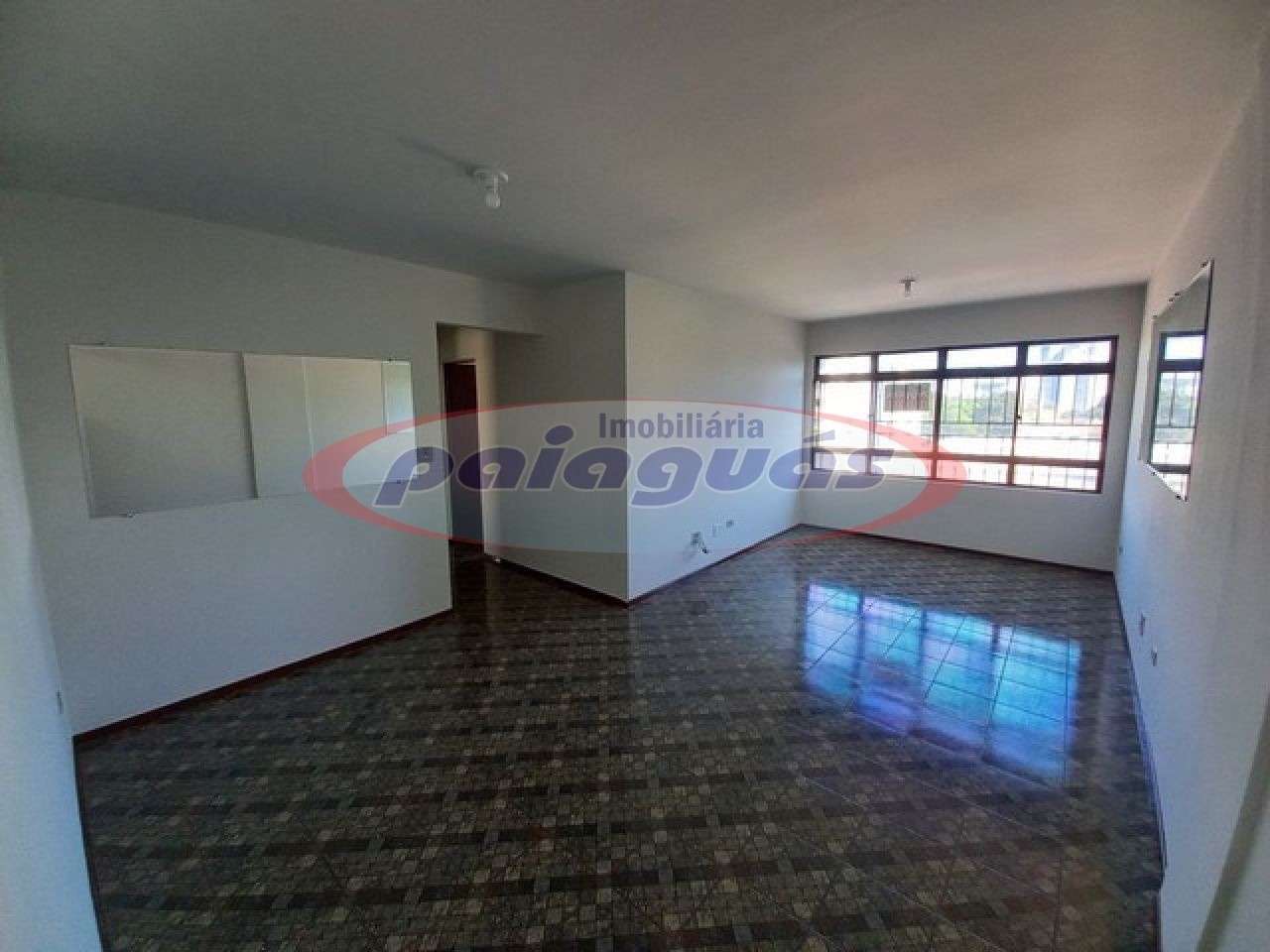Apartamento para alugar em Vila Marumby, Maringá — Portal Chave Fácil