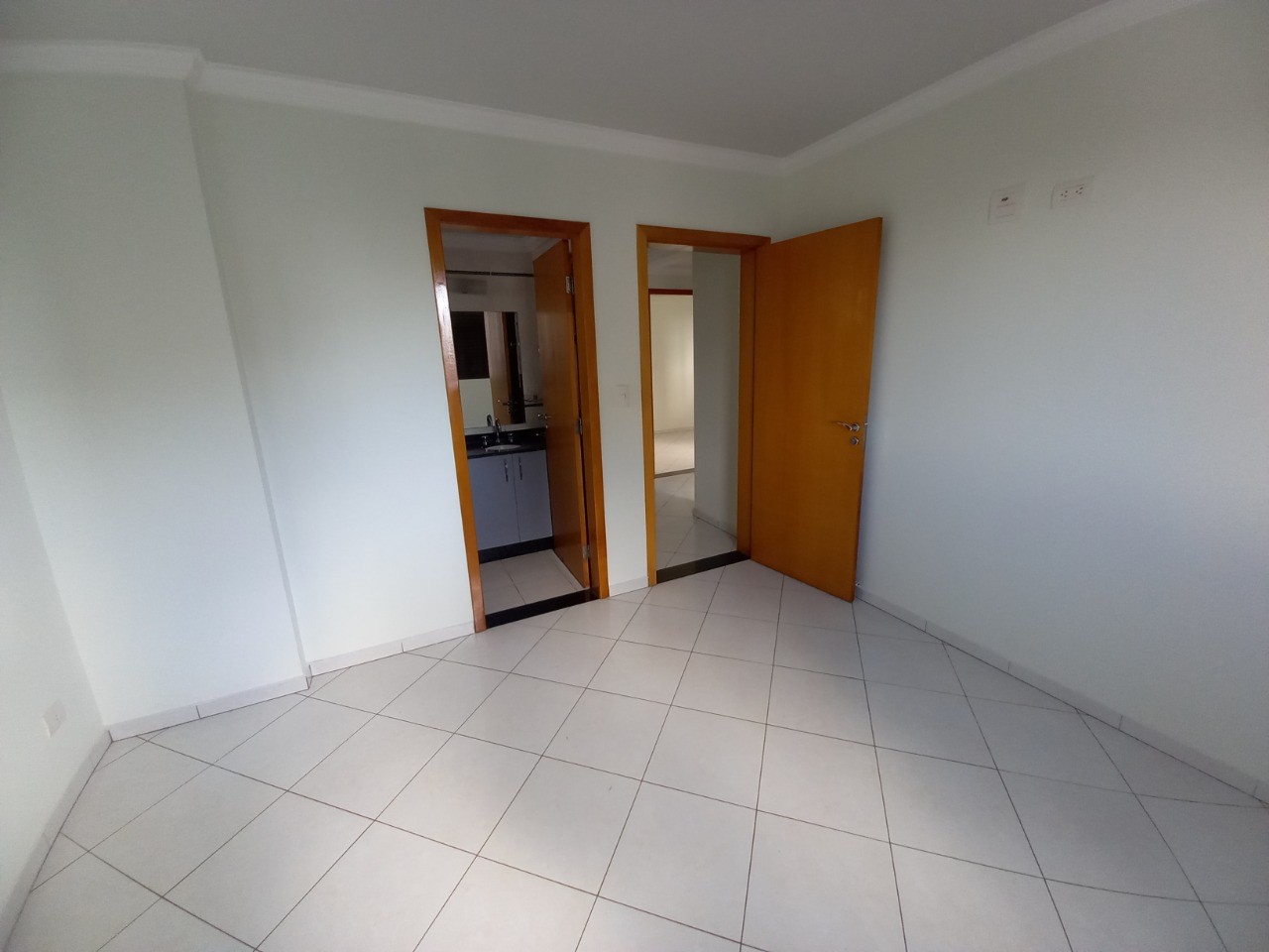 Apartamento para alugar em Zona 01 Centro, Maringá — Portal Chave Fácil