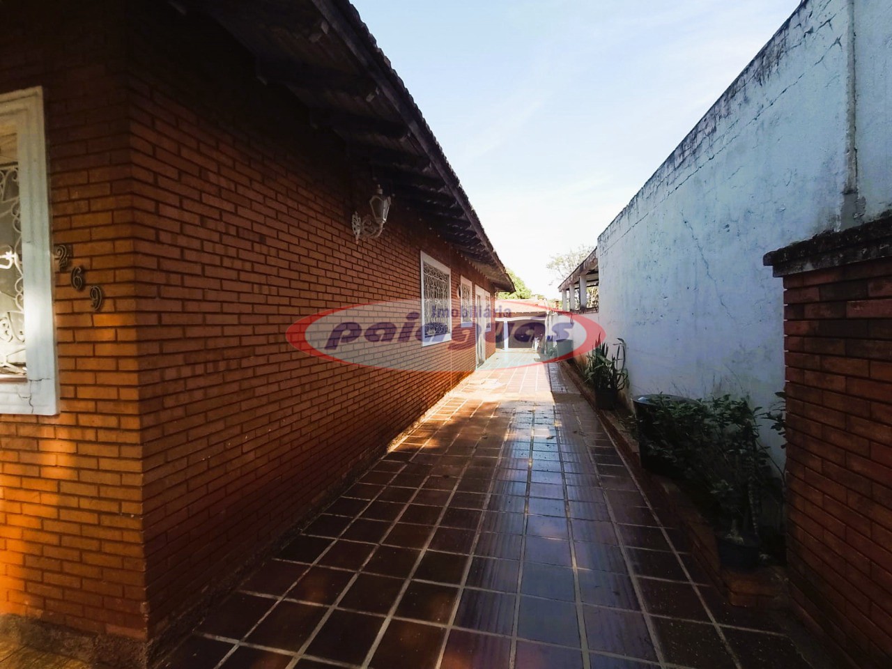 Ponto Comercial/Loja à venda em Zona 08, Maringá — Portal Chave Fácil