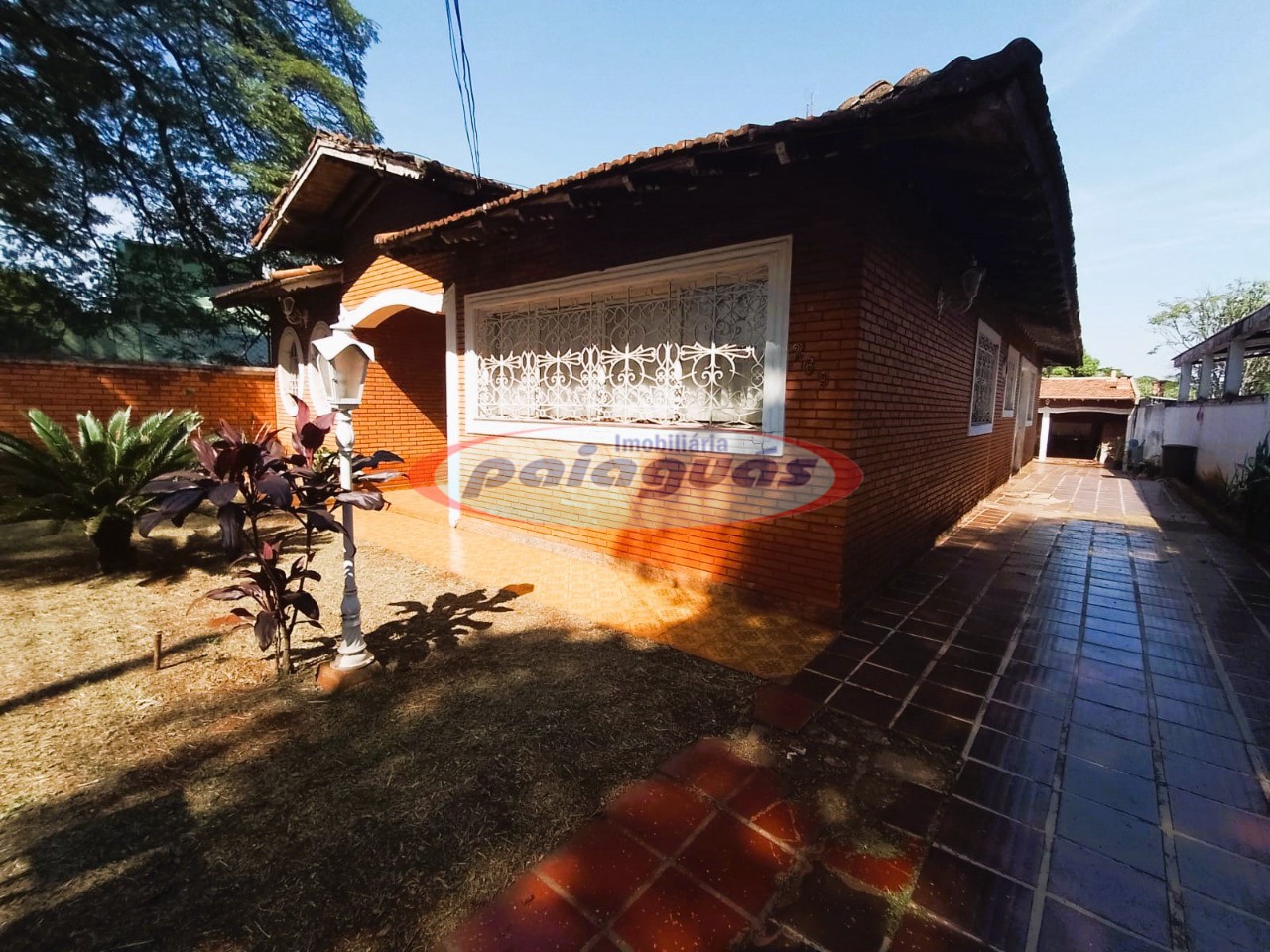 Ponto Comercial/Loja à venda em Zona 08, Maringá — Portal Chave Fácil