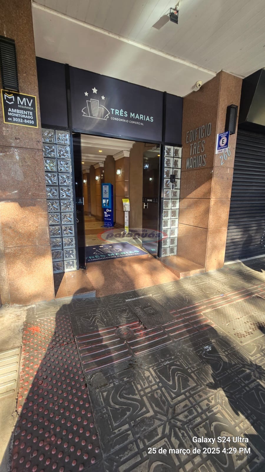 Sala/Conjunto Comercial à venda em Zona 01 Centro, Maringá — Portal Chave Fácil