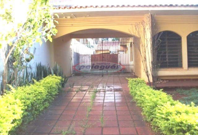 Casa à venda em Zona 04, Maringá — Portal Chave Fácil