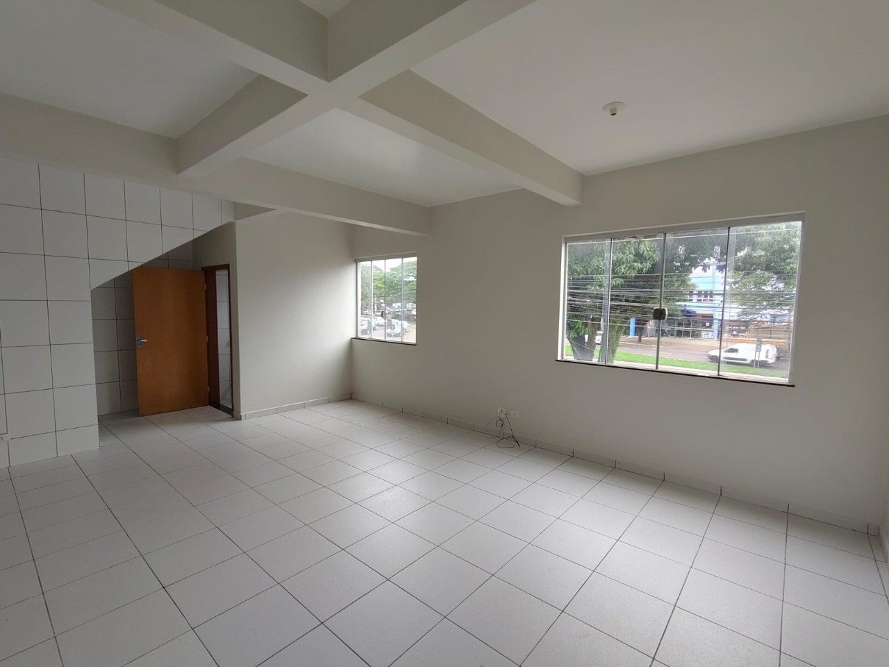 Sala/Conjunto Comercial para alugar em Zona 08, Maringá — Portal Chave Fácil