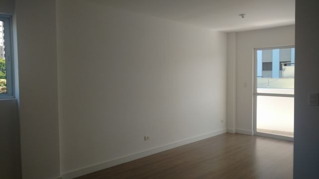 Apartamento à venda em Zona 03, Maringá — Portal Chave Fácil