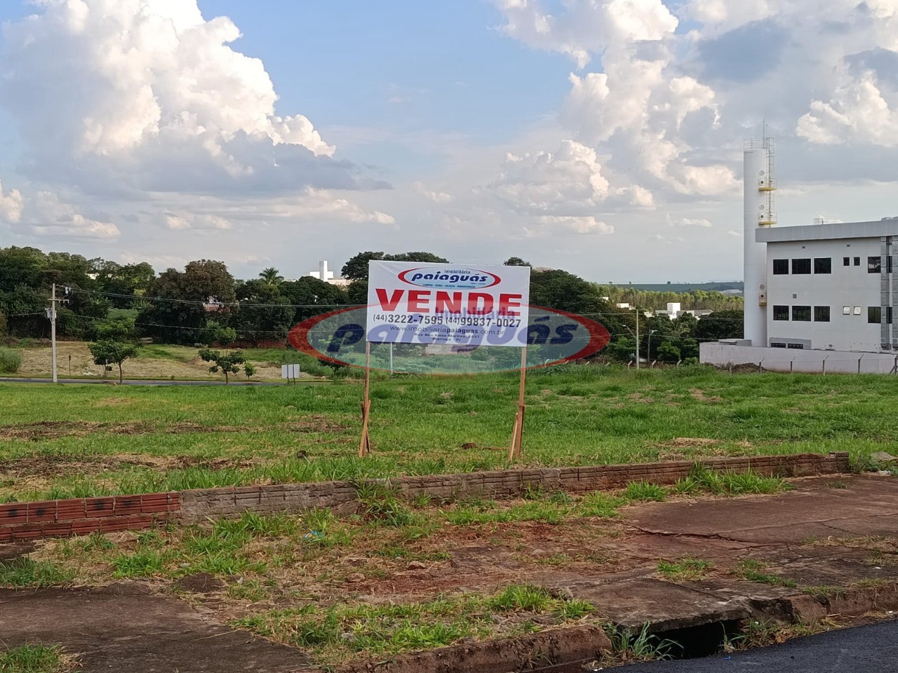 Terreno/Área à venda em Jardim Das Nações, Maringá — Portal Chave Fácil