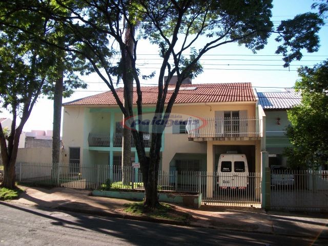 Sobrado à venda em Zona 05, Maringá — Portal Chave Fácil