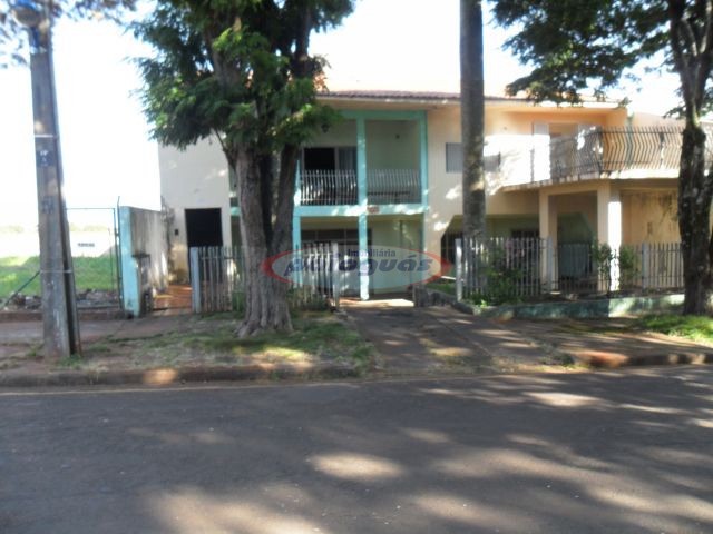 Sobrado à venda em Zona 05, Maringá — Portal Chave Fácil