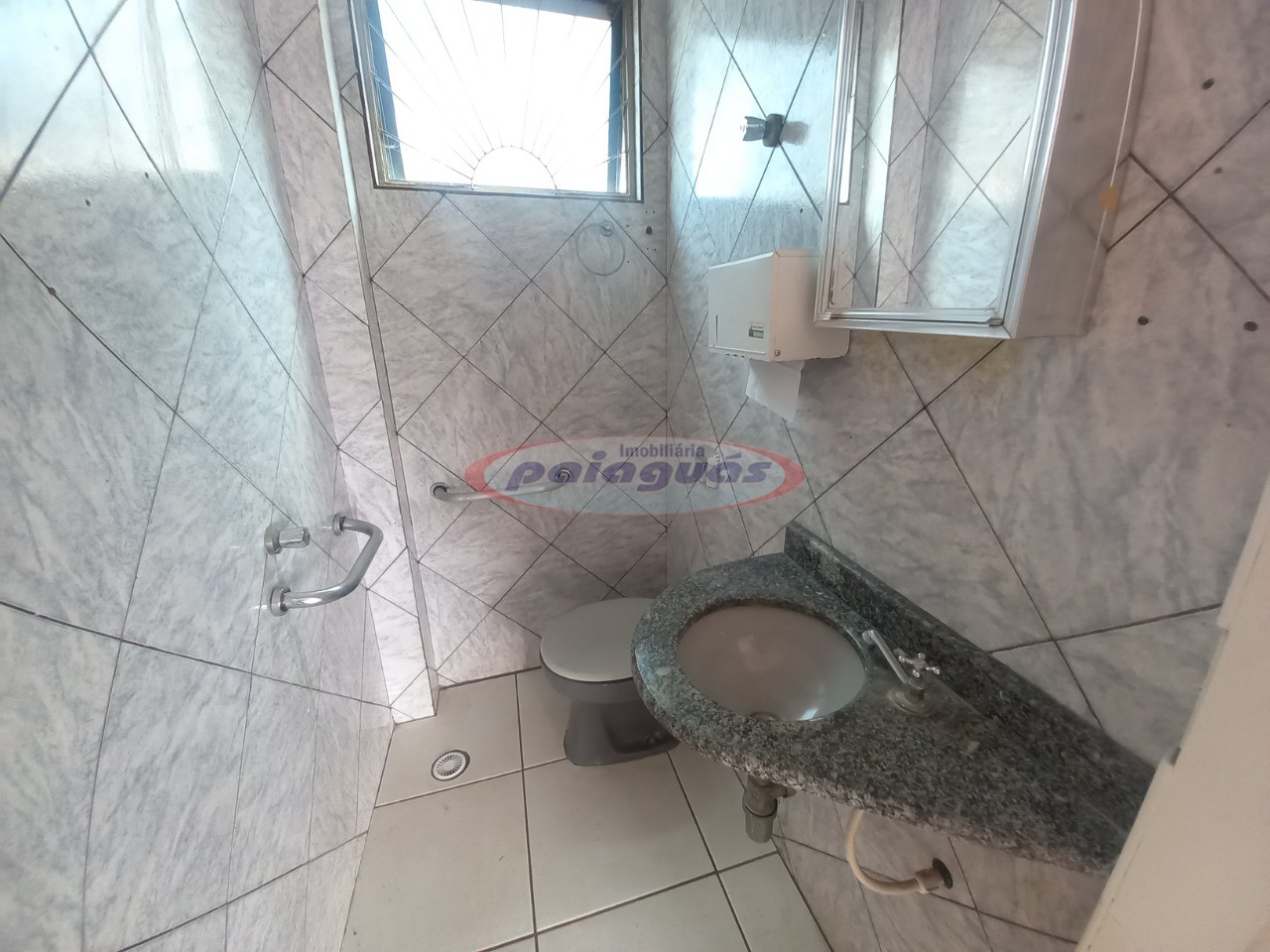Loja para alugar em Jardim Oásis, Maringá — Portal Chave Fácil