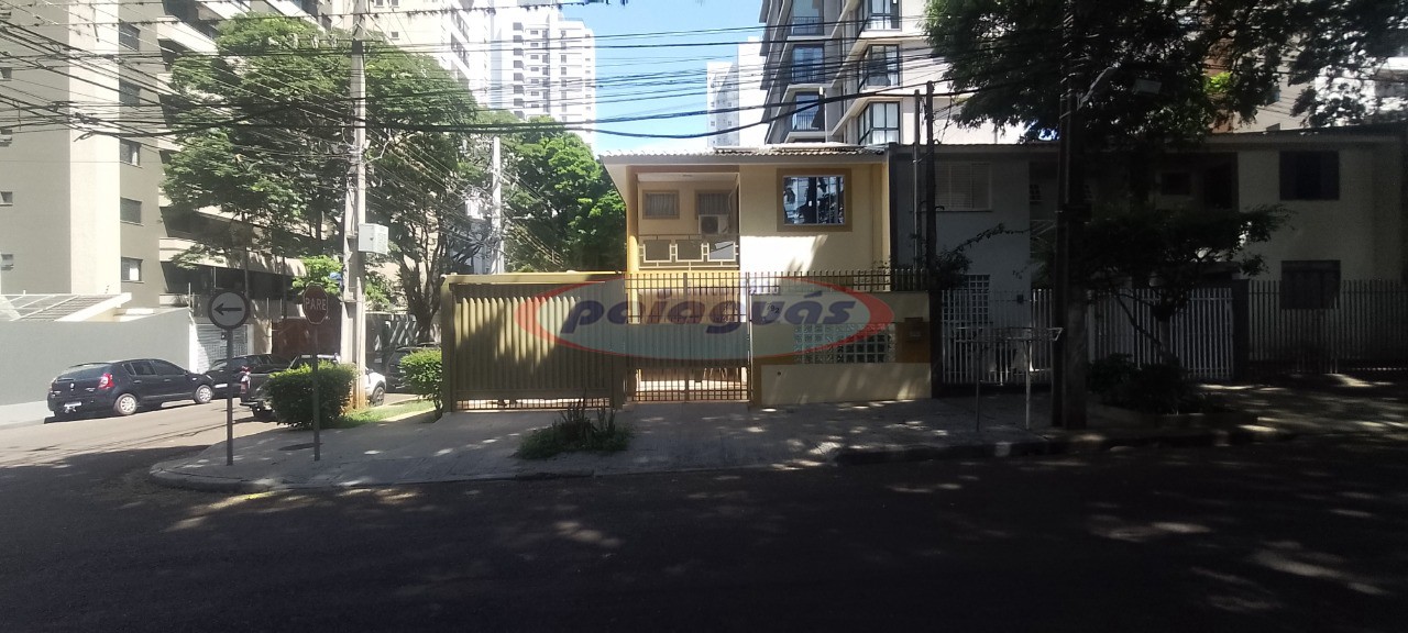 Sobrado à venda em Zona 03, Maringá — Portal Chave Fácil