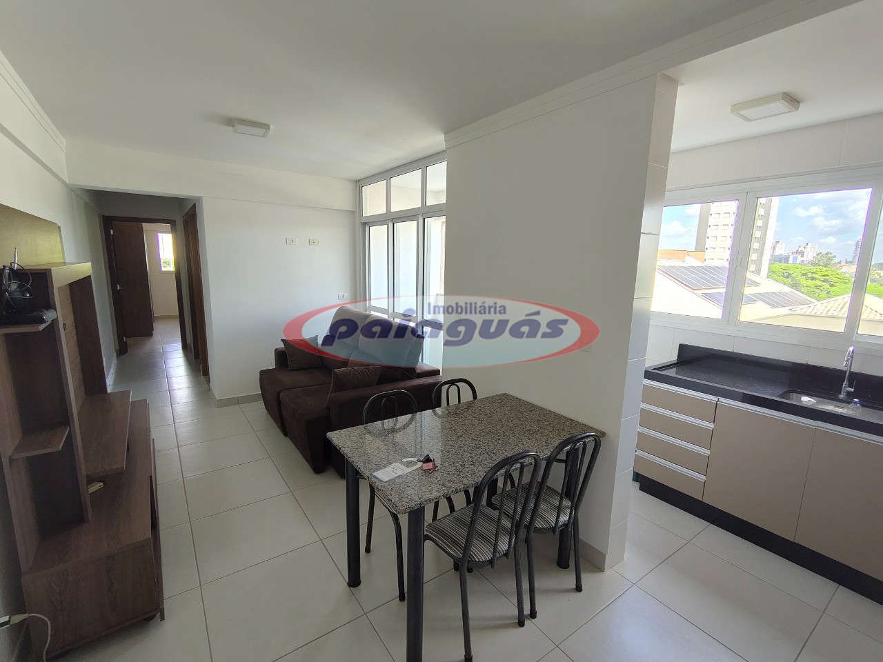 Apartamento para alugar em Zona 08, Maringá — Portal Chave Fácil