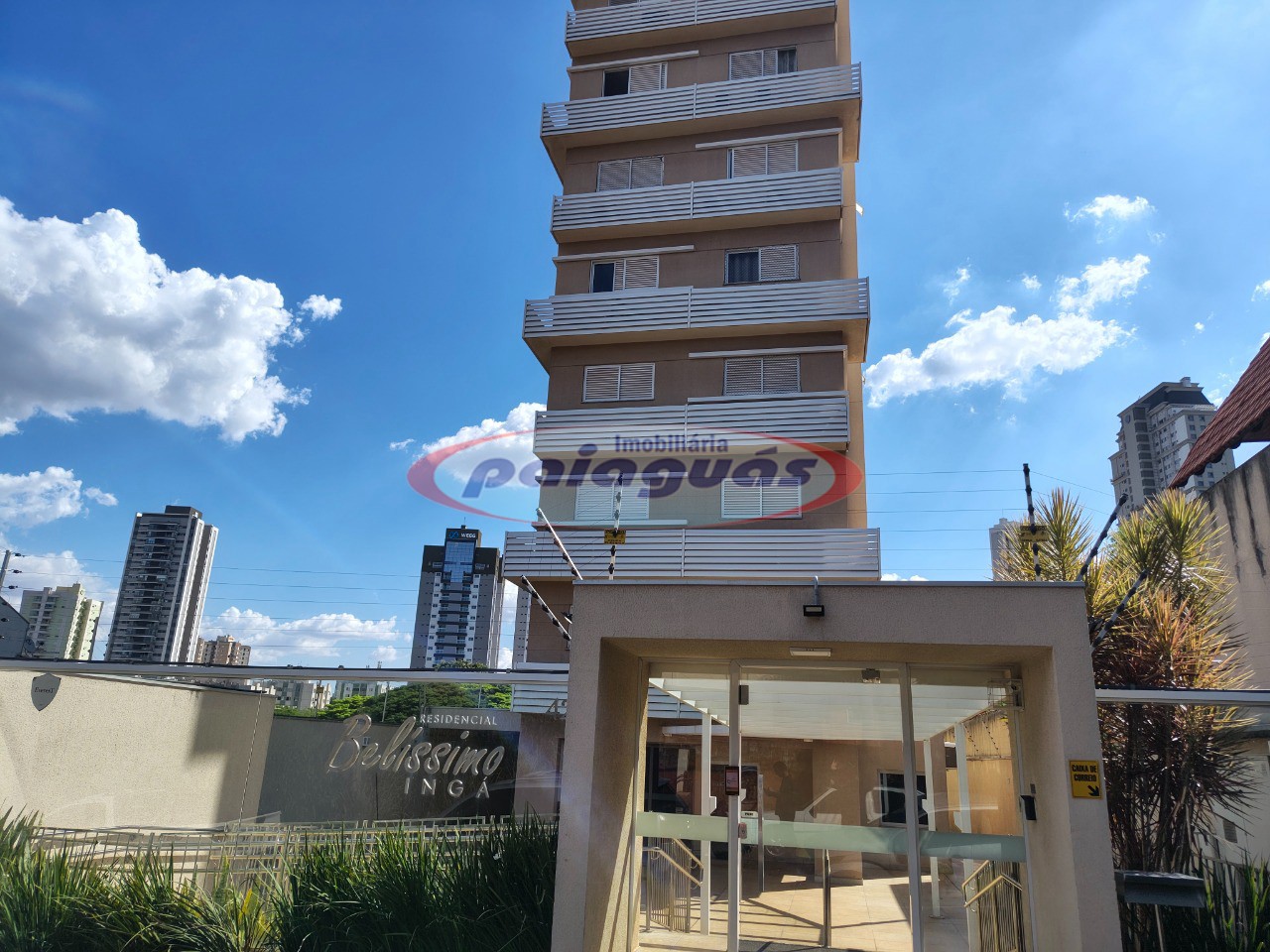 Apartamento para alugar em Zona 08, Maringá — Portal Chave Fácil