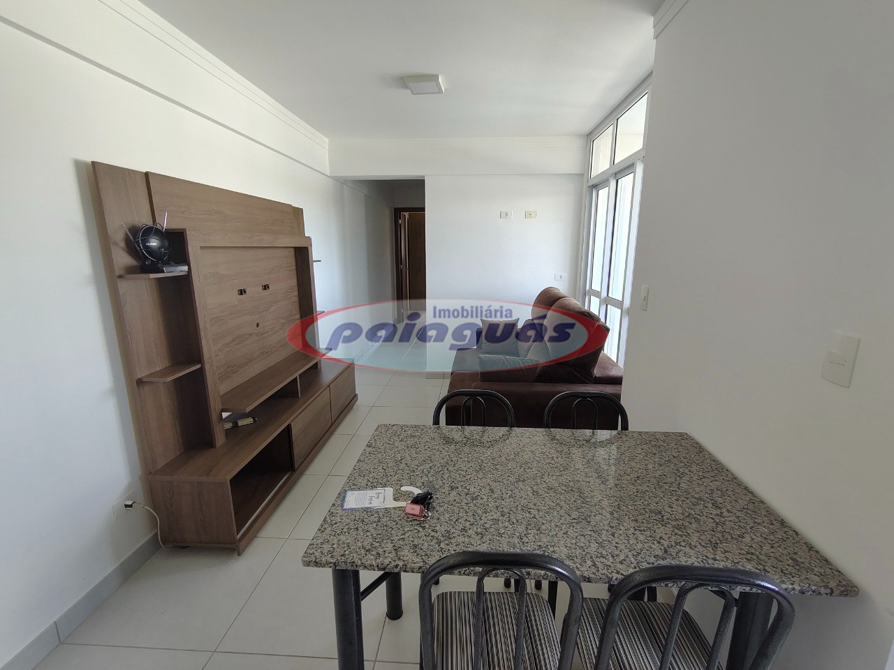 Apartamento para alugar em Zona 08, Maringá — Portal Chave Fácil