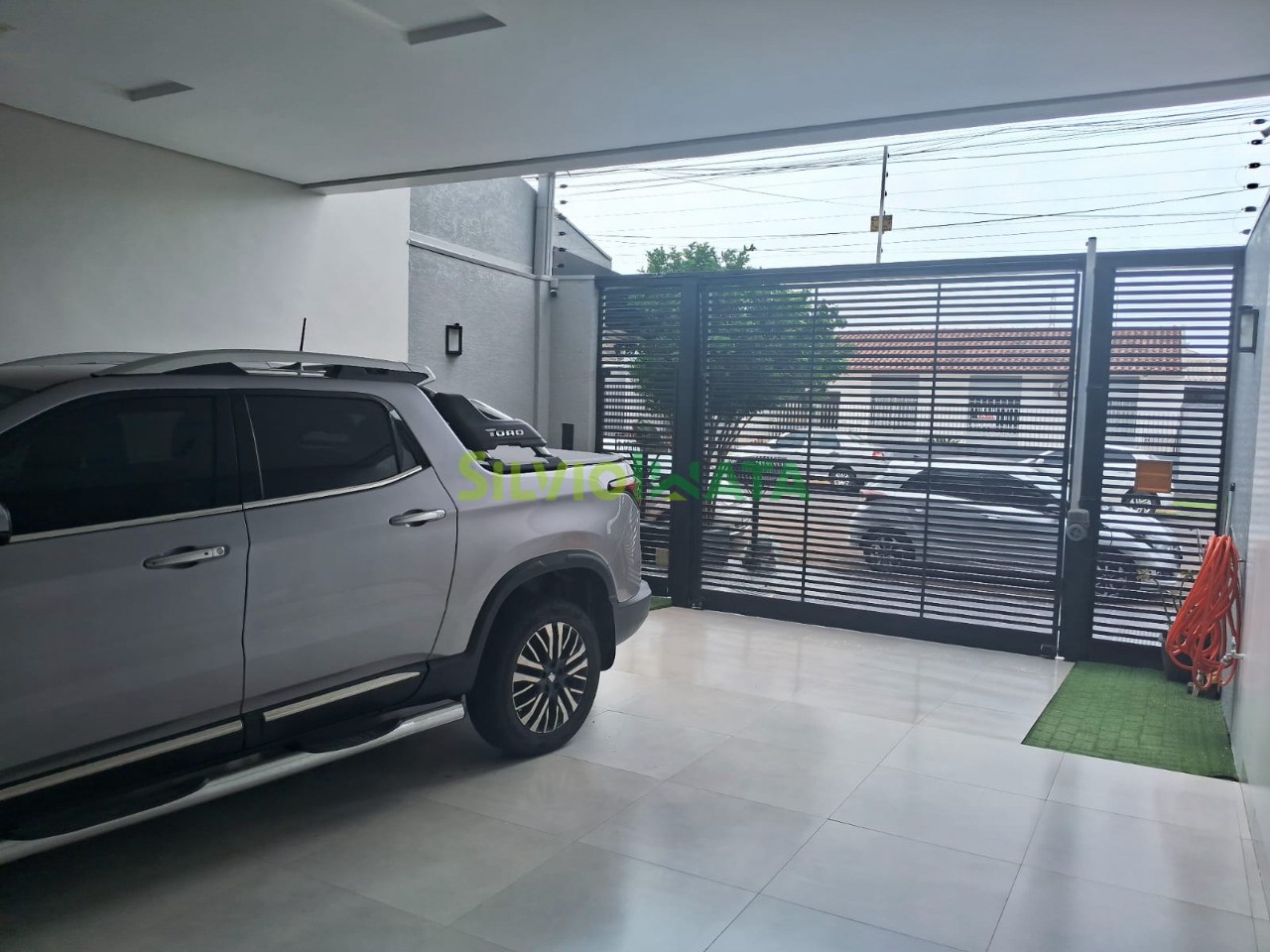 Sobrado à venda em Jardim Diamante, Maringá — Portal Chave Fácil