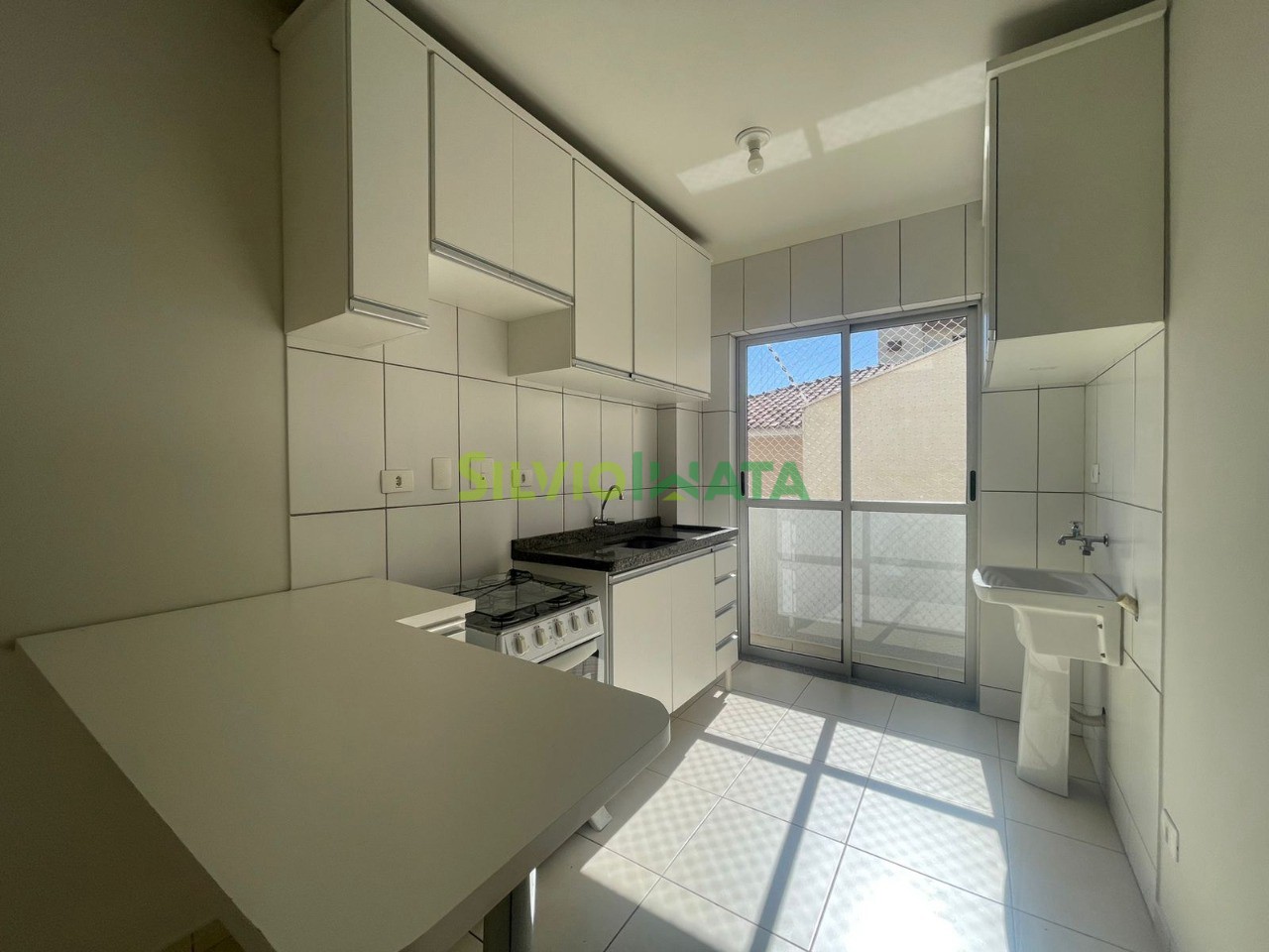 Apartamento para alugar em Zona 07, Maringá — Portal Chave Fácil