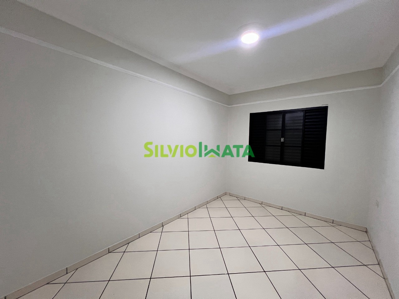 Casa à venda em Jardim Copacabana, Maringá — Portal Chave Fácil