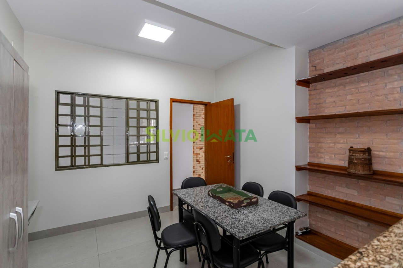 Casa à venda em Parque Das Grevíleas, Maringá — Portal Chave Fácil