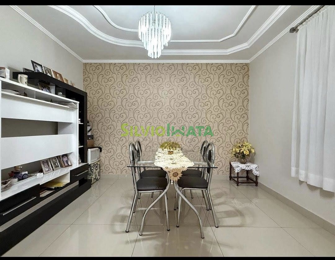 Casa à venda em Jardim Imperial, Maringá — Portal Chave Fácil