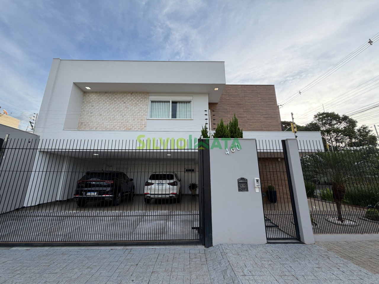 Sobrado à venda em Jardim Tóquio, Maringá — Portal Chave Fácil