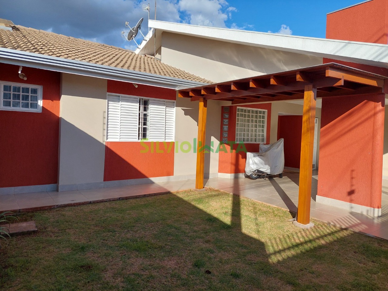 Casa à venda em Jardim Ipanema, Maringá — Portal Chave Fácil