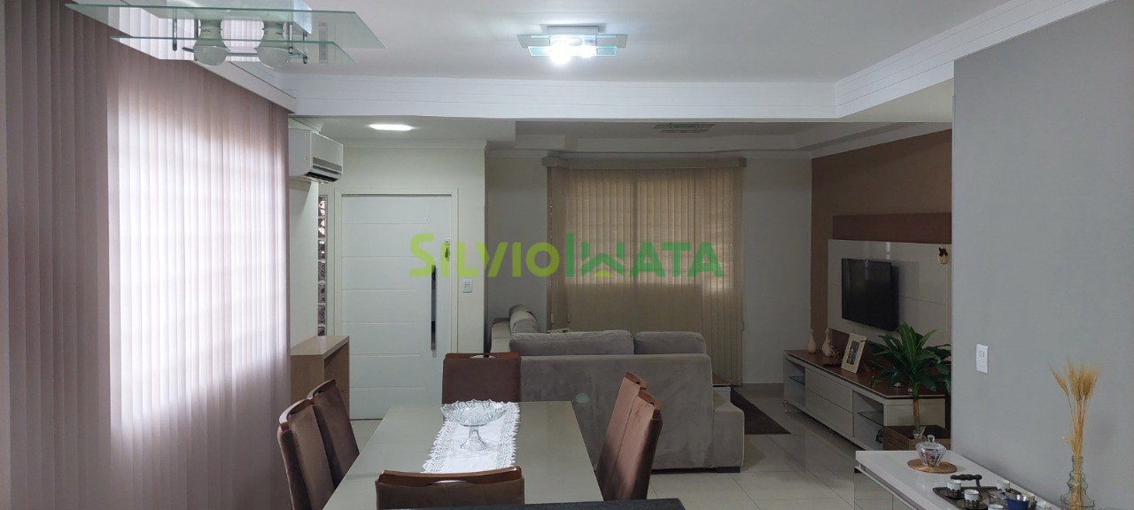 Casa à venda em Jardim Ipanema, Maringá — Portal Chave Fácil