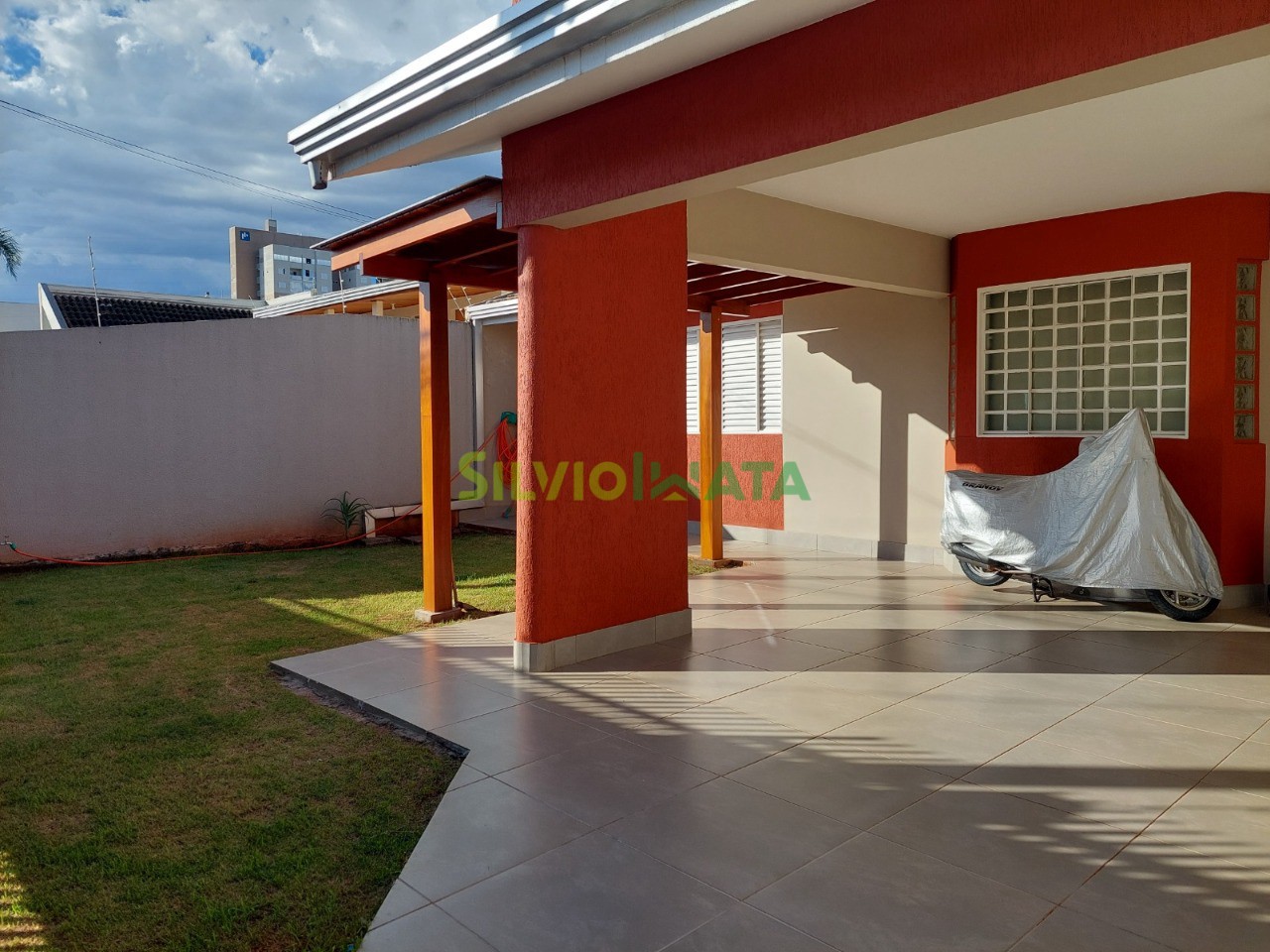 Casa à venda em Jardim Ipanema, Maringá — Portal Chave Fácil