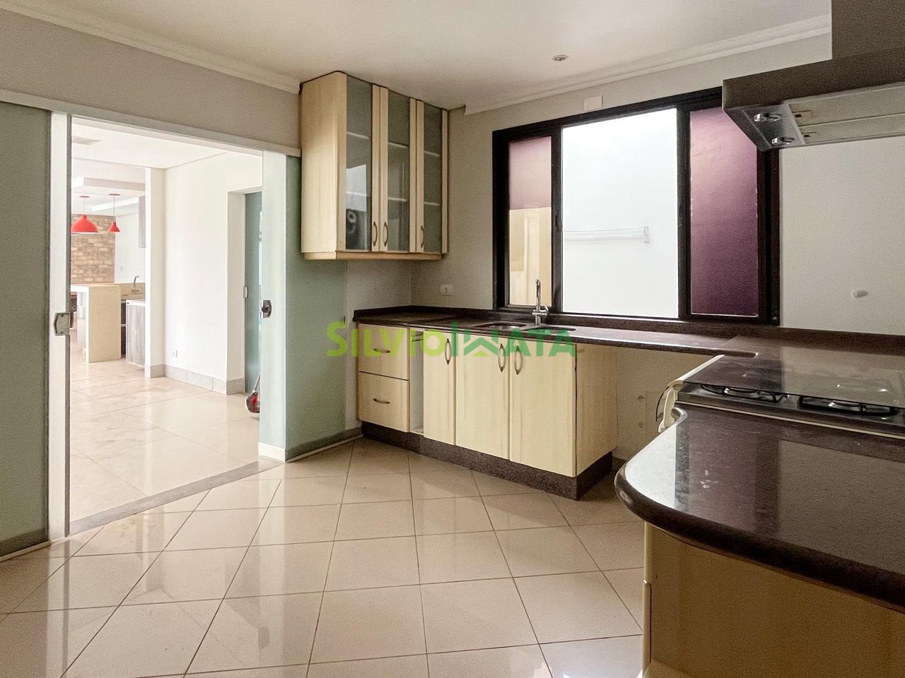 Casa à venda em Zona 08, Maringá — Portal Chave Fácil