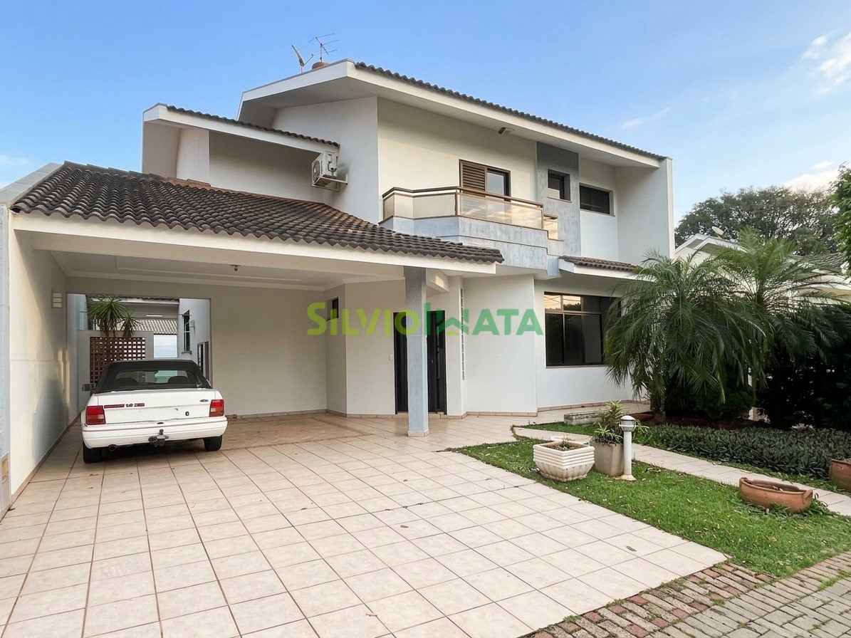 Casa à venda em Zona 08, Maringá — Portal Chave Fácil