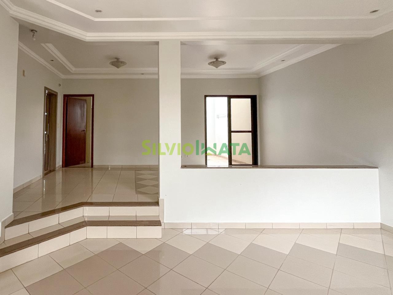 Casa à venda em Zona 08, Maringá — Portal Chave Fácil