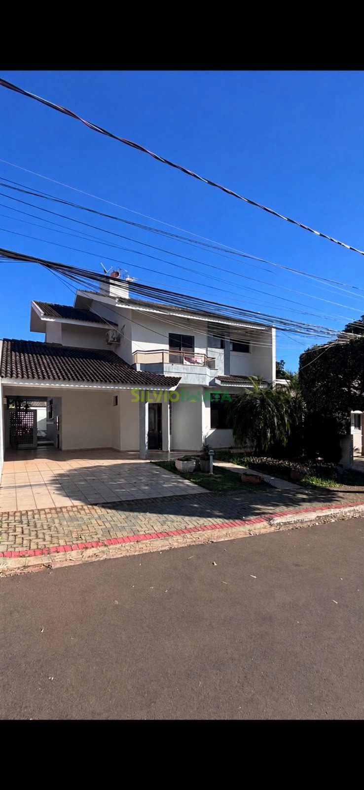 Casa à venda em Zona 08, Maringá — Portal Chave Fácil