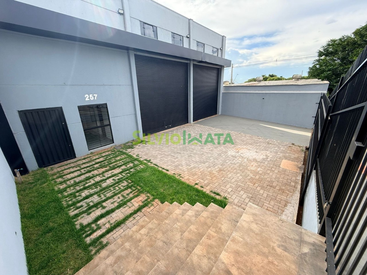 Barracão/Galpão para alugar em Zona 06, Maringá — Portal Chave Fácil