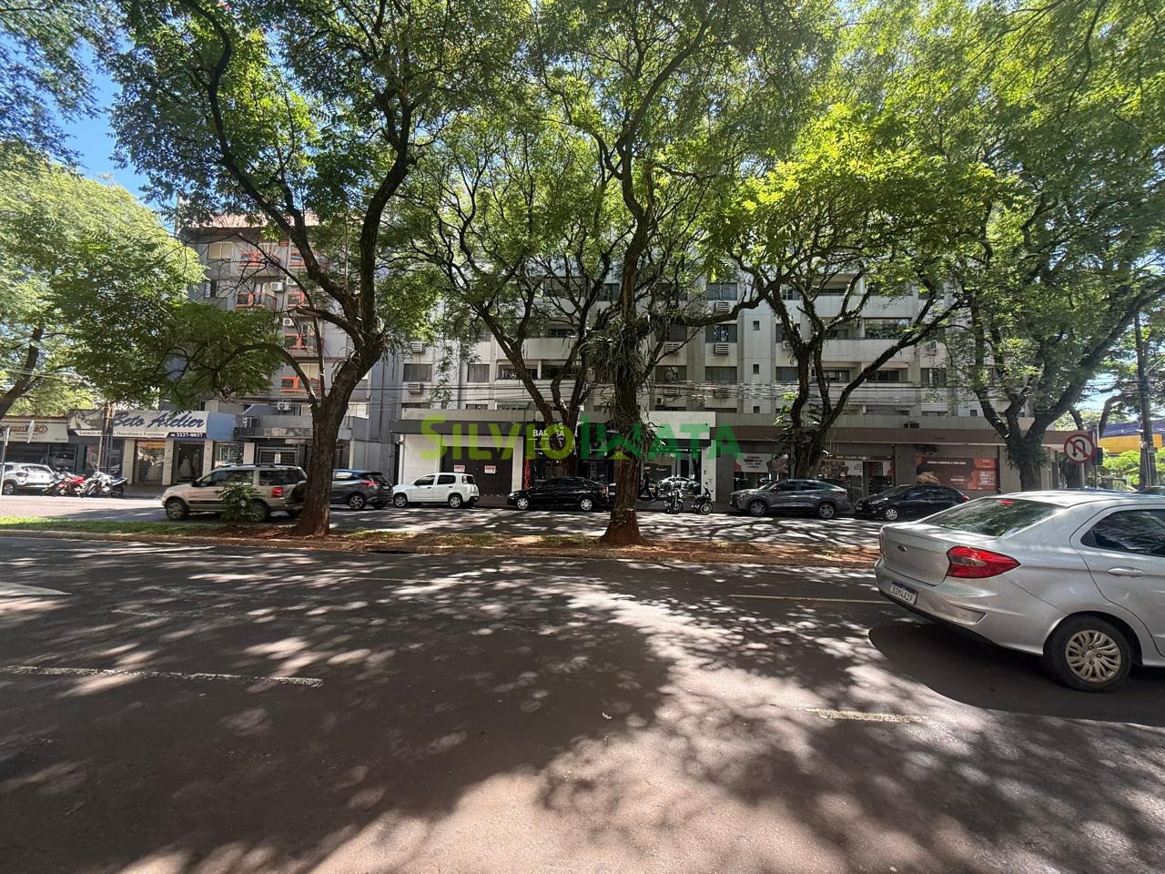 APARTAMENTO À VENDA NO EDIFÍCIO DAS BAHAMAS CONFORTO, LOCALIZAÇÃO E QUALIDADE DE VIDA!
