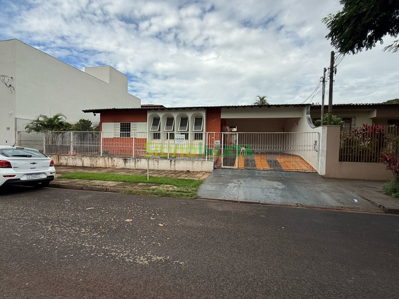Casa à venda em Zona 02, Maringá — Portal Chave Fácil